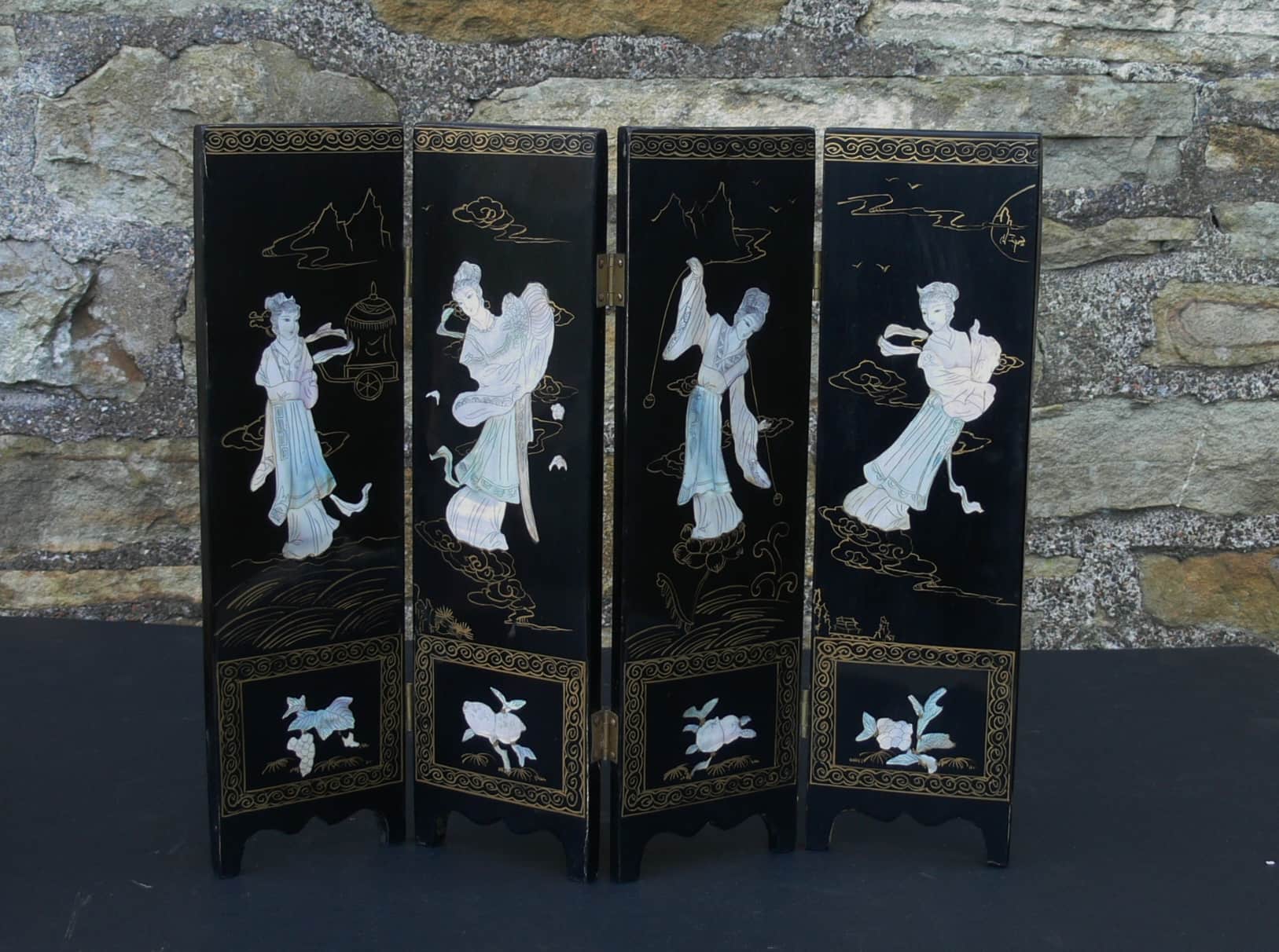 Antique Japanese Geisha 4 Panel Mother Of Pearl Table Screen